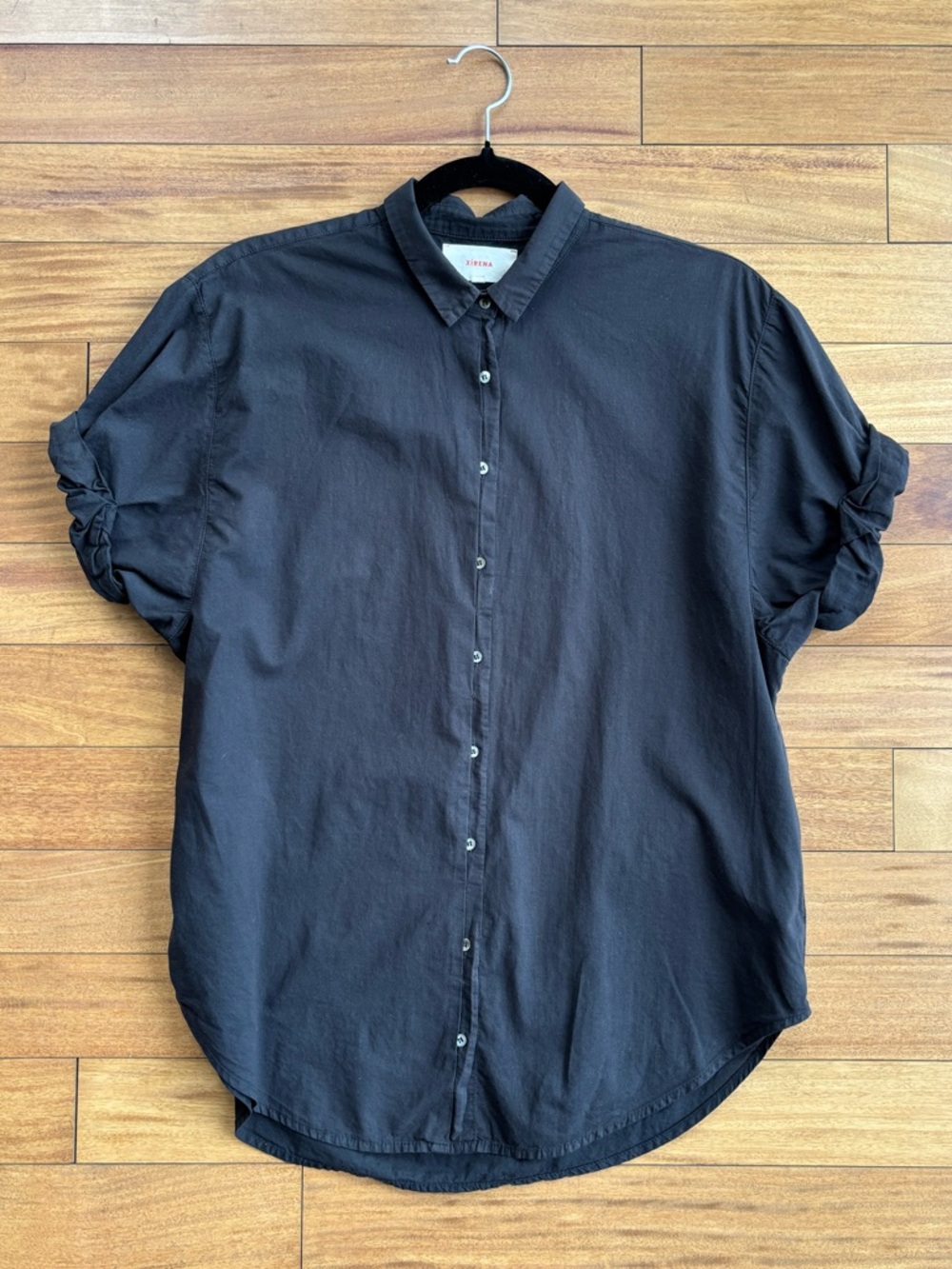 XiRENA Black Channing Shirt (Black Short-Sleeve Button-Down Shirt)